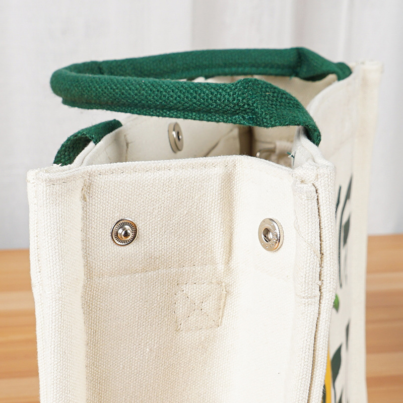 Customized creative canvas tote bags, ribbon canvas bags, logo advertisements, three-dimensional shopping bags, hand-held canvas bags Application Scenario
