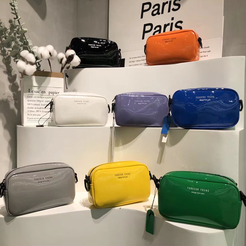 真皮女包2022新款潮流女士小方包单肩包包斜挎包漆牛皮迷你手机包