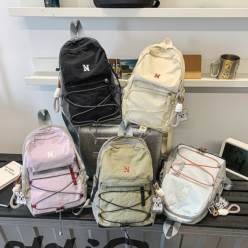 2025 Cross-border new hiking, mountain climbing and outdoor drawstring small backpack, lightweight, simple and fashionable for both men and women Application Scenario