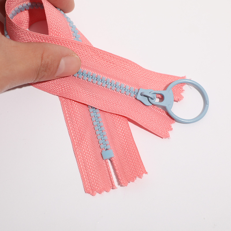 Manufacturers Spot No. 3 Color Contrast Resin Zipper Diy Bag Clothing Closed Zipper To Support Cross-Border Mixed Color Packaging Application Scenario