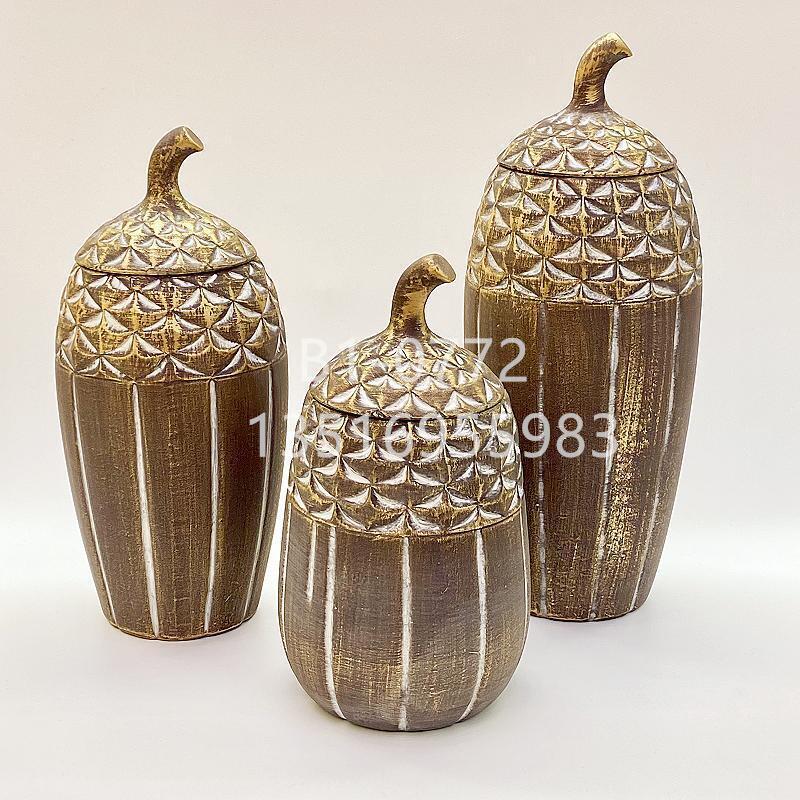 European-style light luxury electroplated gold checkered metal general jar art storage jar model room hotel decoration vase details Picture