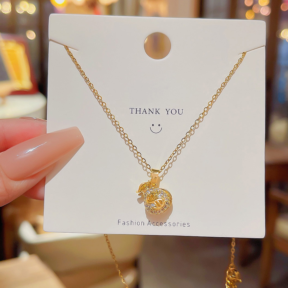Lucky New Year Money Bag Titanium Steel Necklace Wholesale Do Not Fade Color Design Sense Collarbone Chain 2024 New Web Red Choker full figure