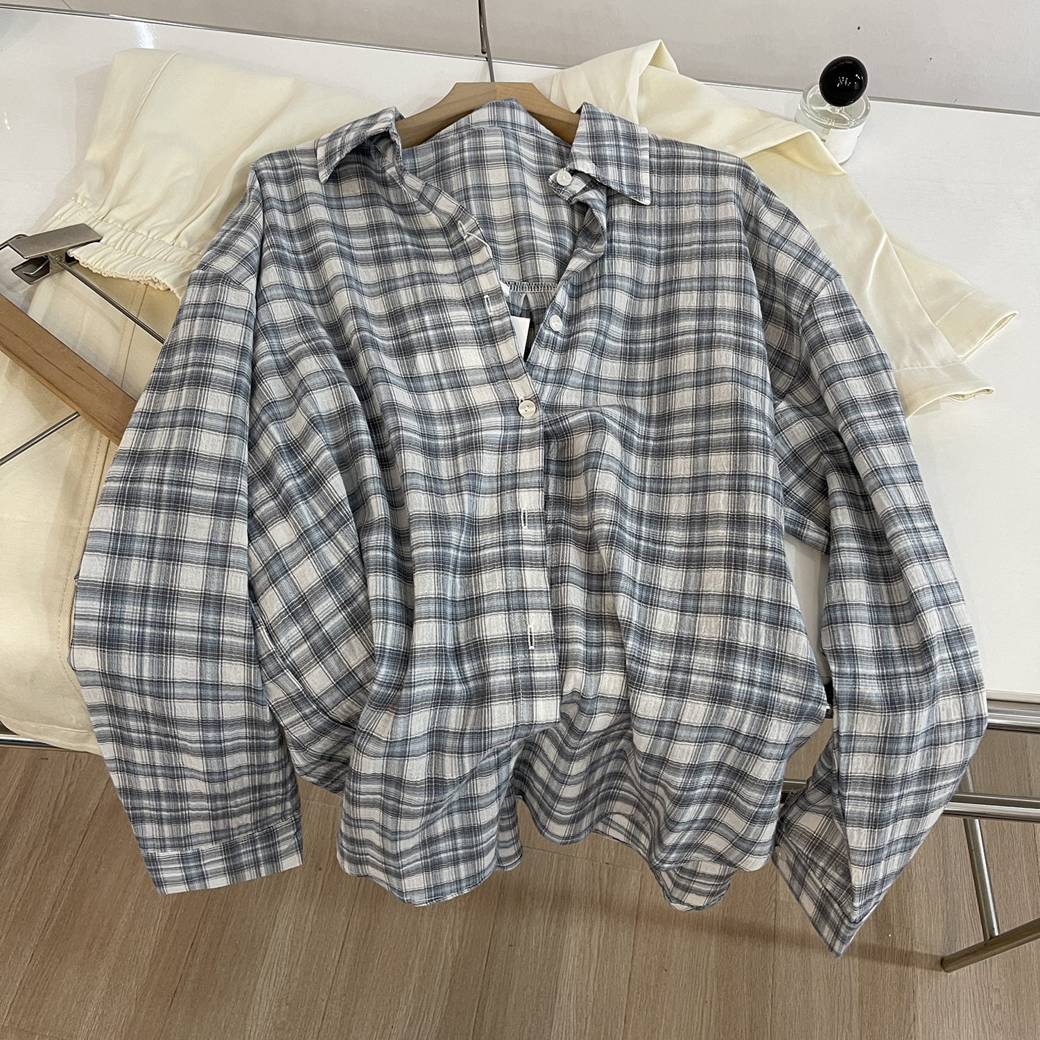 韩系褶皱格子长袖防晒衣衬衫女薄款宽松显瘦休闲空调衫上衣罩衫夏