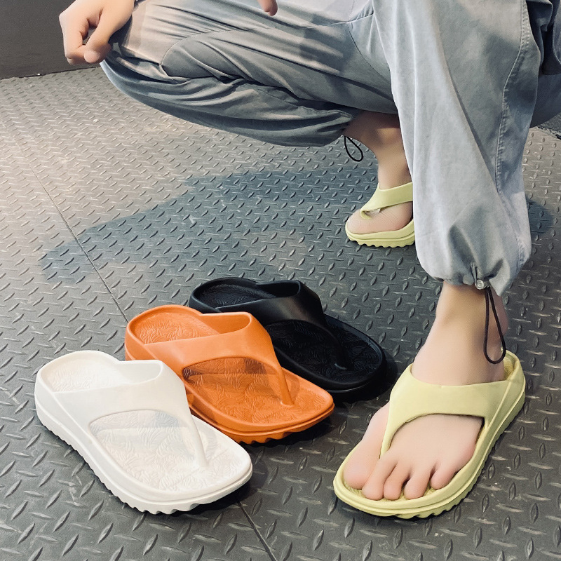 Flip-flops for men, anti-odor and anti-slip soft soles, summer men's personalized casual wear, beach Korean-style trendy cool slippers details Picture