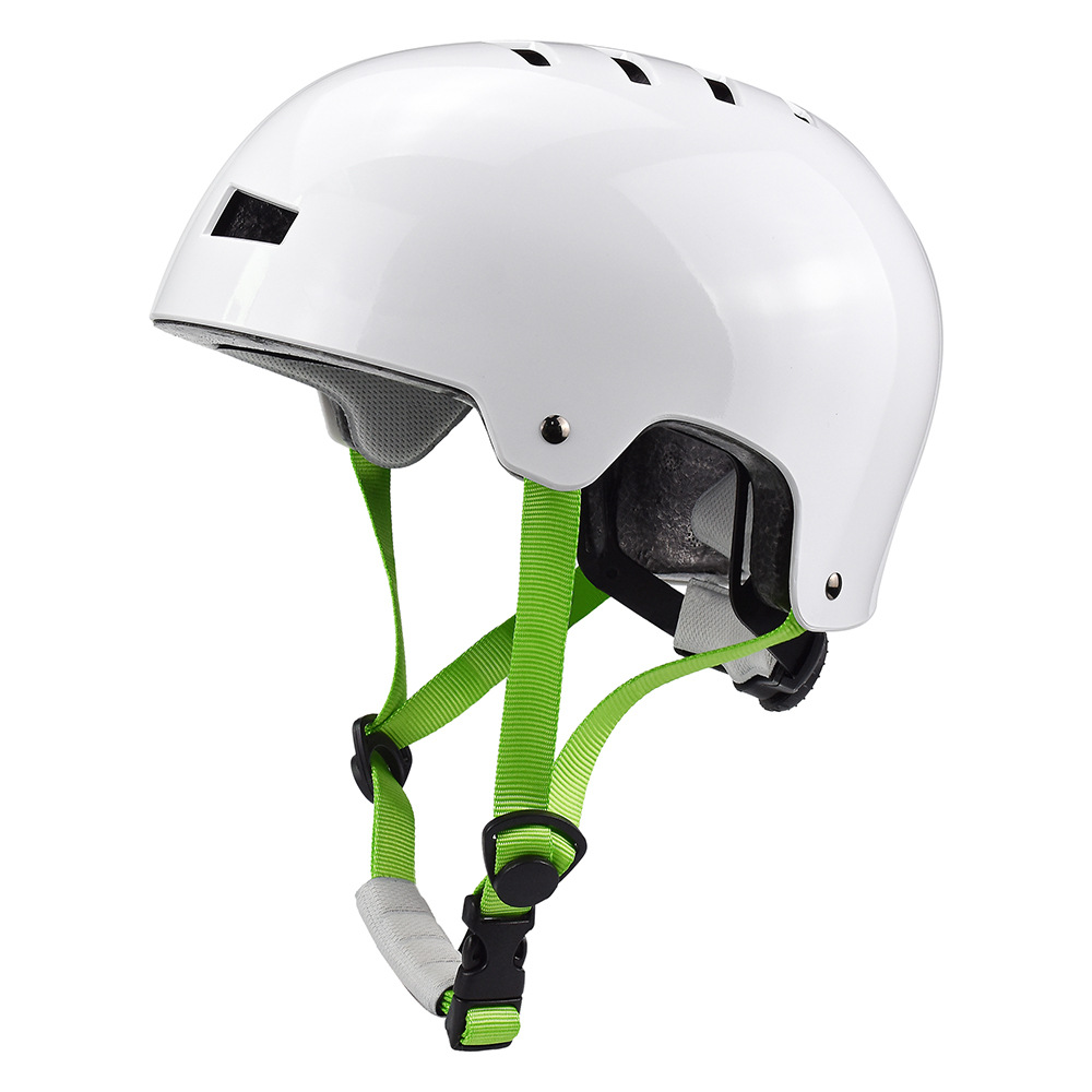 新款儿童轮滑头盔ABS外壳适用溜冰滑板平衡车运动骑行头盔
