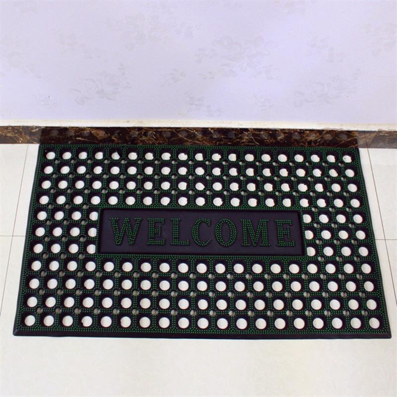 Thickened PVC mud scraping mat, hollowed-out foot mat, heavy and wear-resistant grid anti-slip entrance door mat Application Scenario