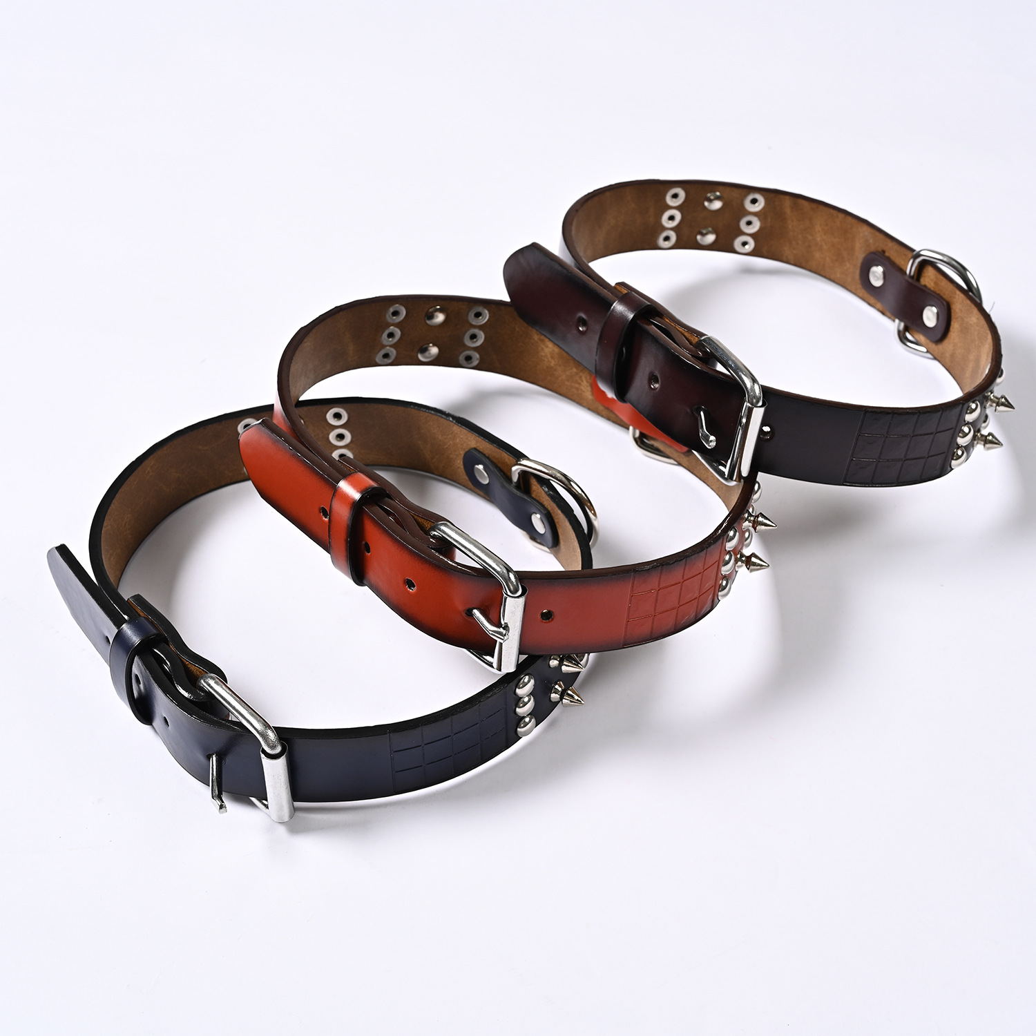 Wholesale of 2022 new PU leather pet collars, dog collars, medium and large-sized dog neck covers and pet supplies from the manufacturer details Picture