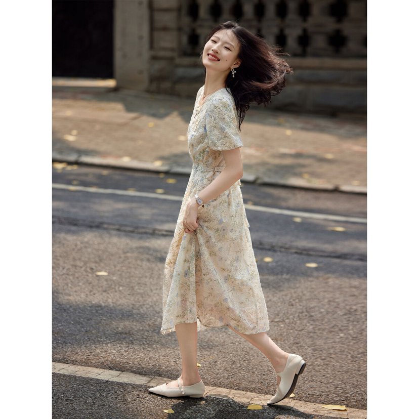 Summer round-neck, waist-cinching, slimming, gentle and elegant dress, French floral short-sleeved dress for women Specification image