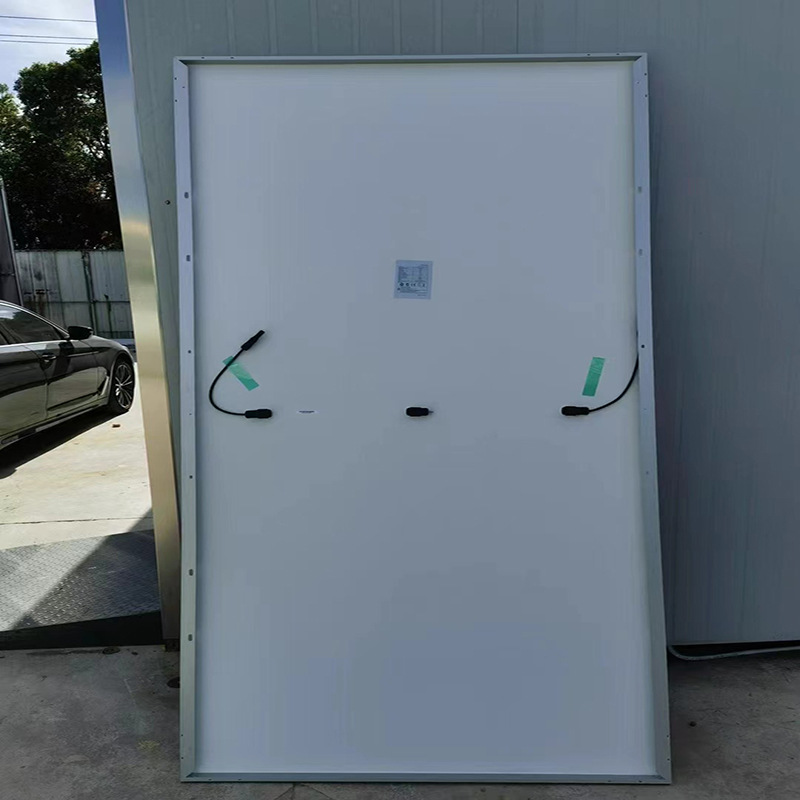Single Crystal 550W Solar Panel Half Piece 144Cells Solar Module Single Glass 540W details Picture