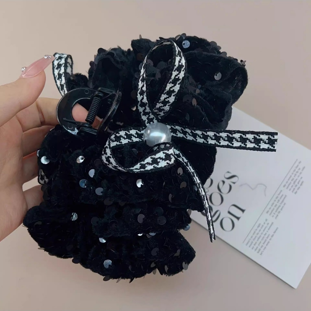 French High Quality Bow Grip French Vintage Plaid Hair Grip Black Velvet Tray Hairpin 2024 New Specification drawing