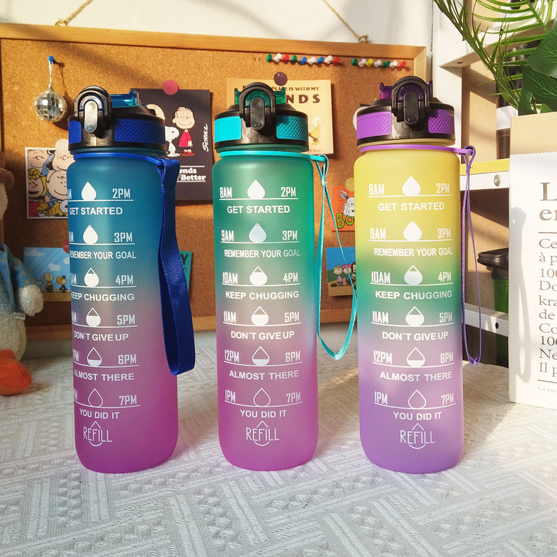 亚马逊1L大容量运动水杯太空杯渐变色吸管塑料杯子学生儿童磨砂图