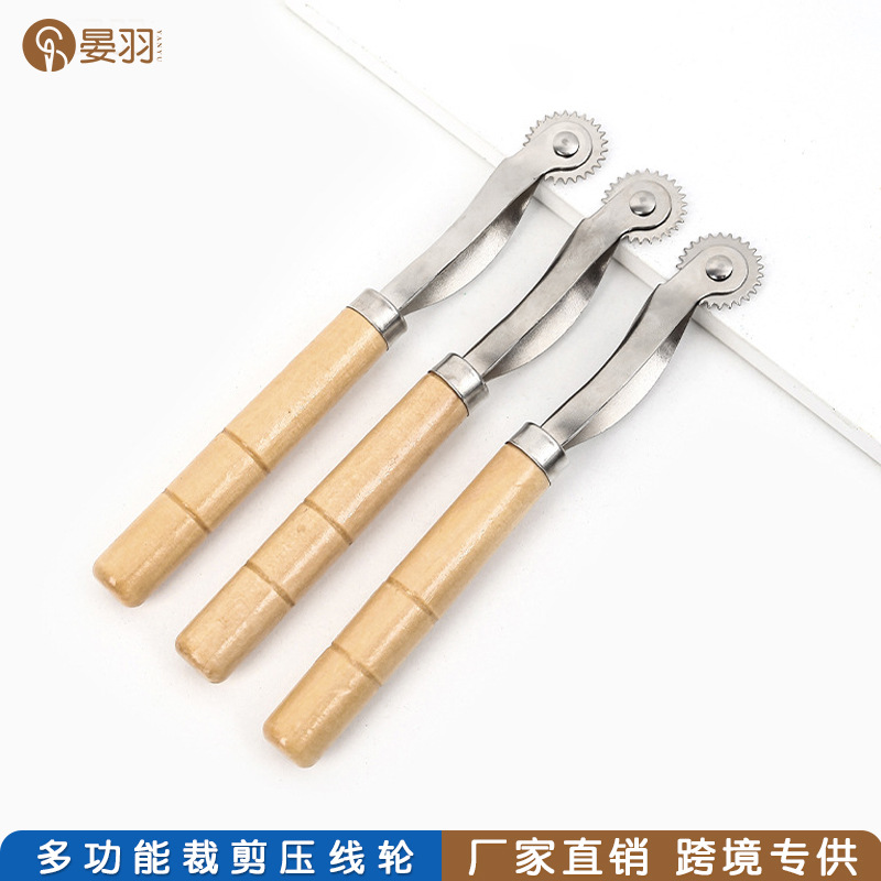 Wooden handle sharp-toothed scribbling wheel multi-functional manual thread press wheel tailor tracing wheel non-woven thread press machine wholesale full figure