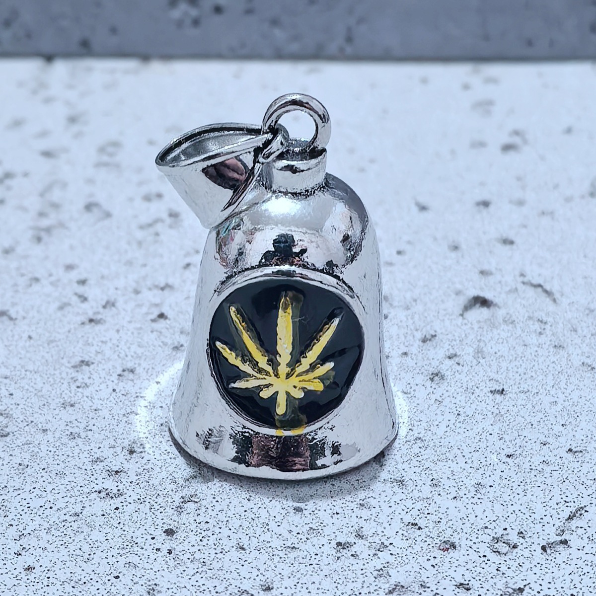 Wholesale of popular Virgin Mary bell keychains and retro punk keychain accessories on AliExpress Foreign Trade Specification image