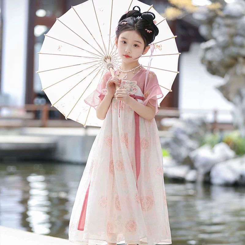 童民族服装实物图