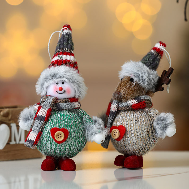 Cross Border New Colorful Fabric Foam Pendant Decoration Christmas Decorations Christmas Tree Hanging Christmas Gifts Application Scenario
