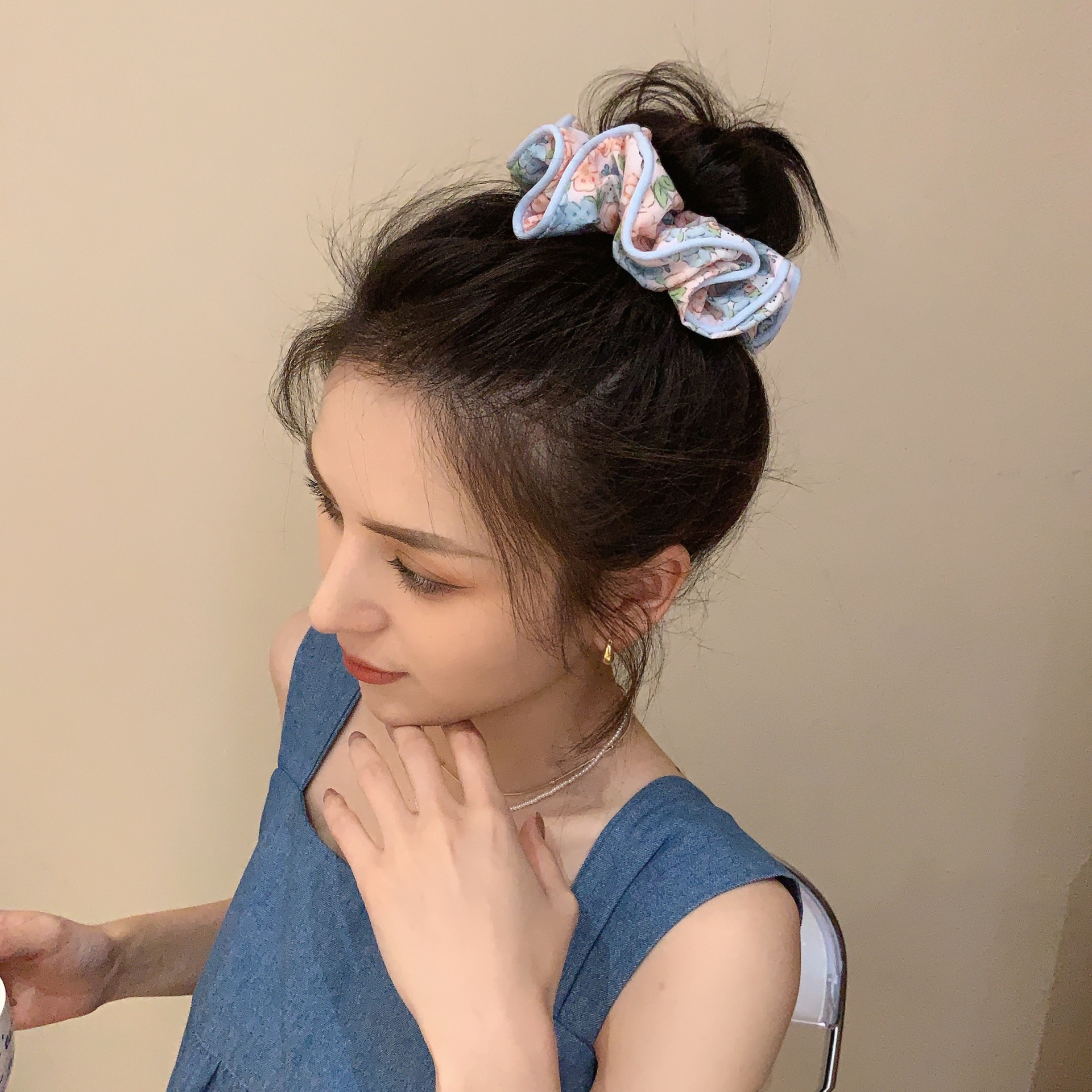 Mori Department Xian Beauty Floral Large Hair Circle Female 2023 New Style Of Bun Head Temperament Head Rope Summer Simple Headwear Application Scenario