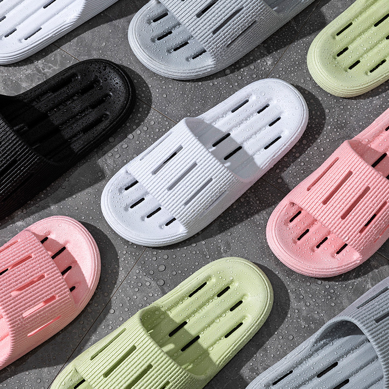 Summer bathroom soft bottom step on shit slippers women's home room interior bathroom hotel bath household leakage anti-slip slippers man details Picture