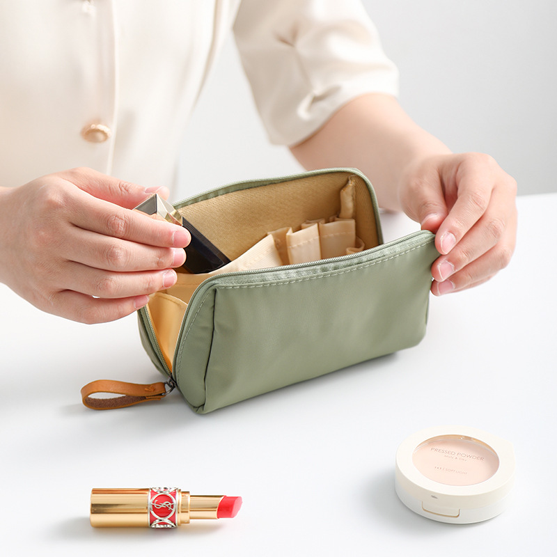 Makeup Bag Instagram Wind Super Hot Makeup Bag Female Portable Mini Travel Pocket Red Envelope Small Cosmetic Storage Bag details Picture