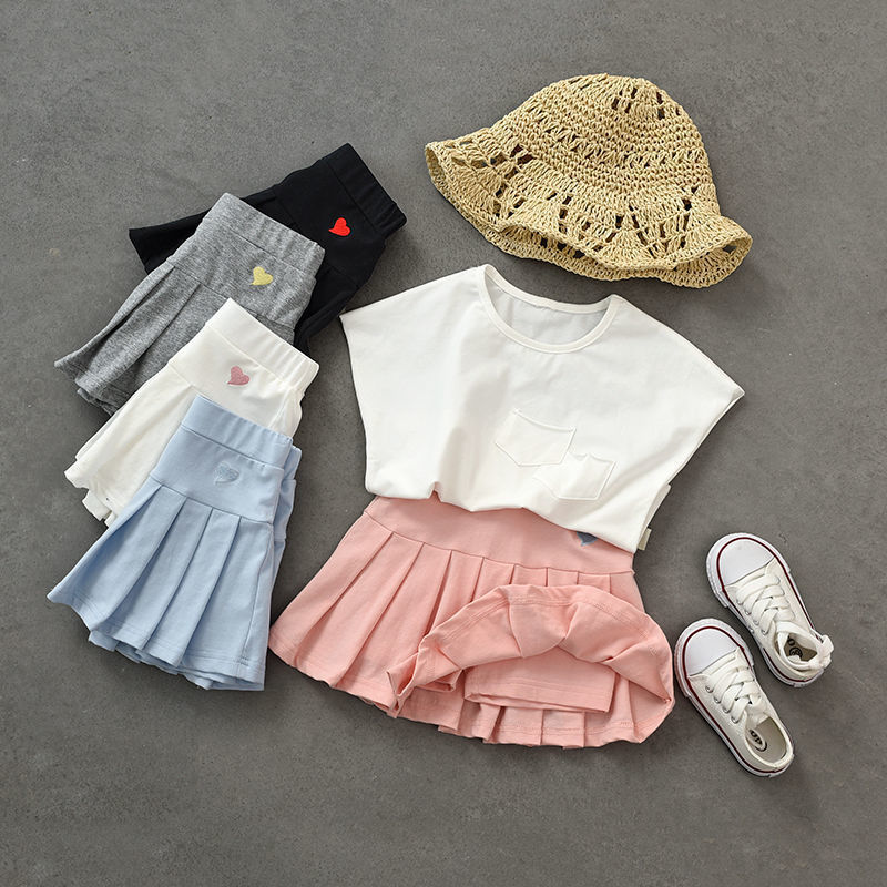 Girls' pleated skirts with safety pants and skirts are versatile. Children's anti-exposure short skirts are a summer trend for both adults and children Specification image