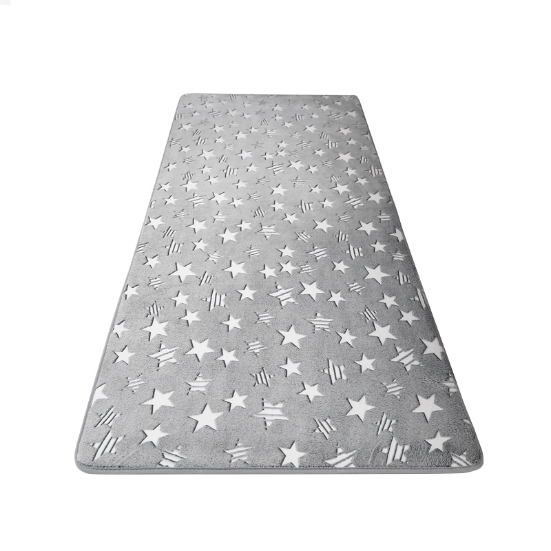 The manufacturer supplies wholesale modern bedroom bedside blankets, simple room floor MATS, coffee tables, and door-to-door luminous carpets that can be machine washed Item Picture