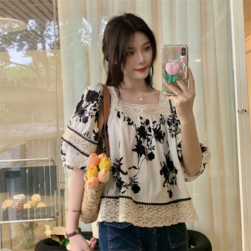 2022 Summer Women's ethnic style square collar printed lace cutout lantern sleeve shirt Women's vacation style short baby shirt details Picture