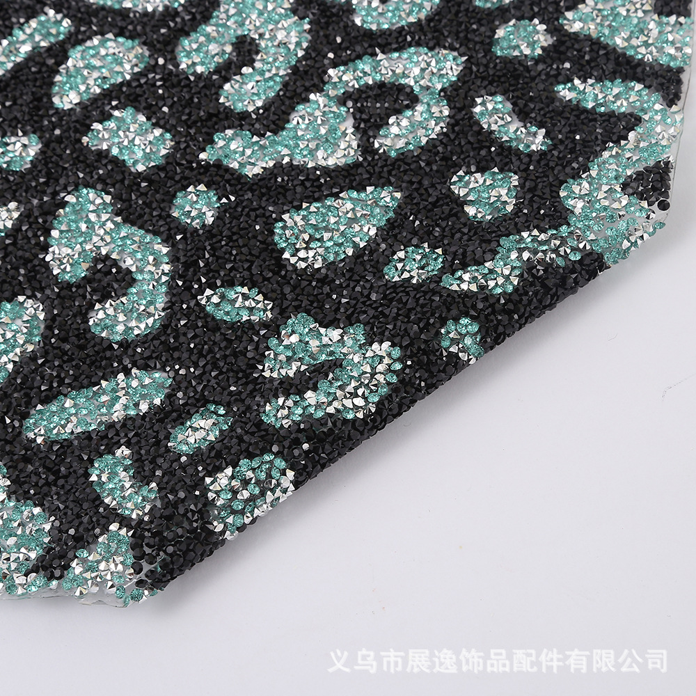 Amazon Cross-Border New Leopard Print European And American Wind Rhinestone Table Mat Restaurant Creative Style Table Mat Wedding Insulation Mat Application Scenario