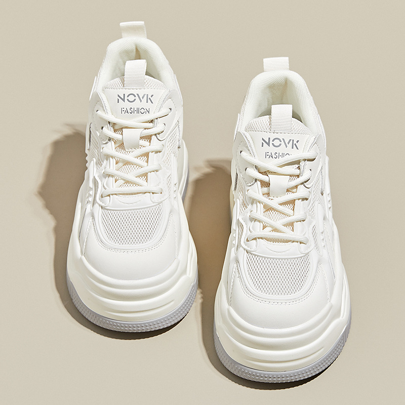 女式运动单鞋实物图