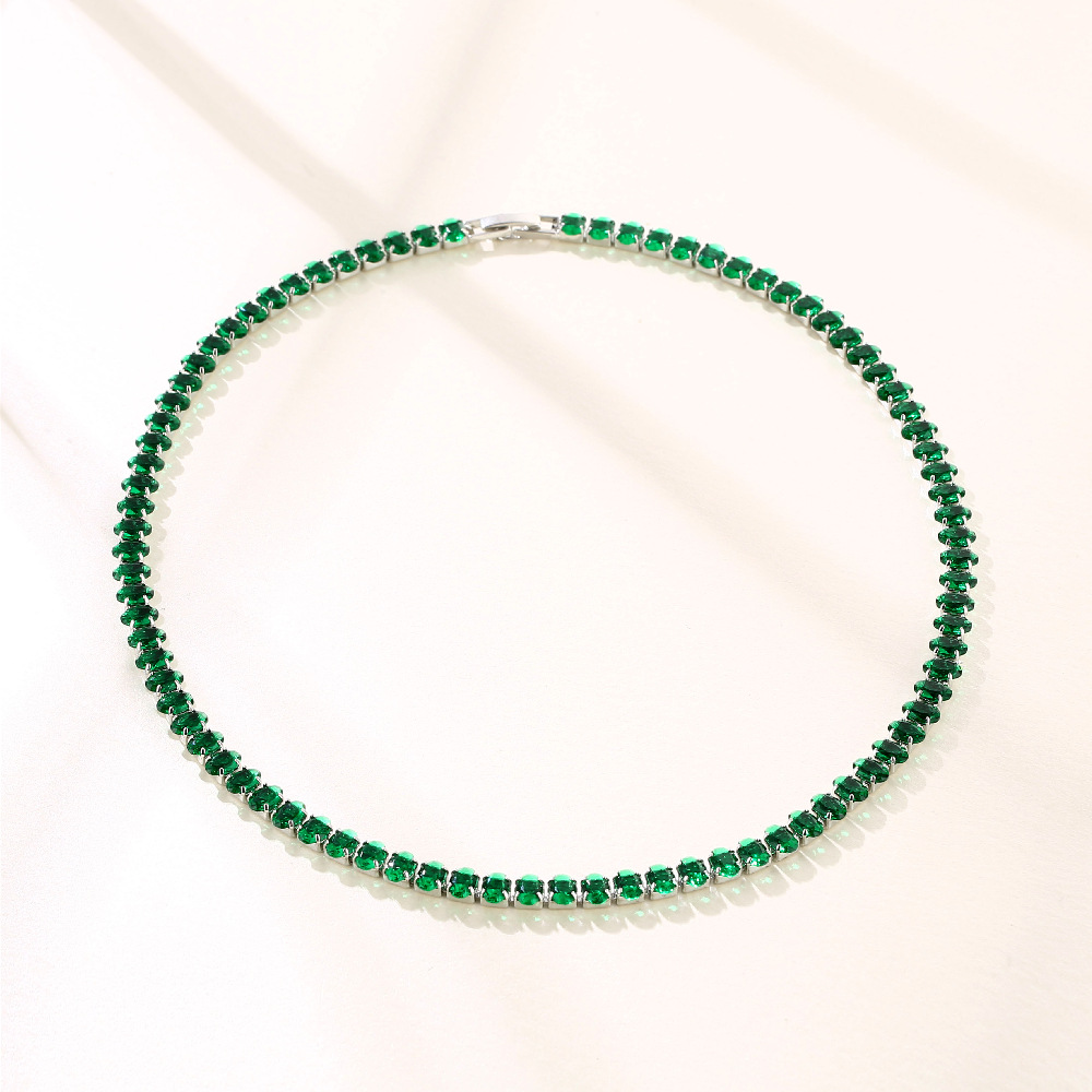 A row of Kashi European and American hip-hop copper-inlaid zircon necklaces on Instagram, a hit tennis chain in multiple sizes, oval 4*6 in various colors Application Scenario