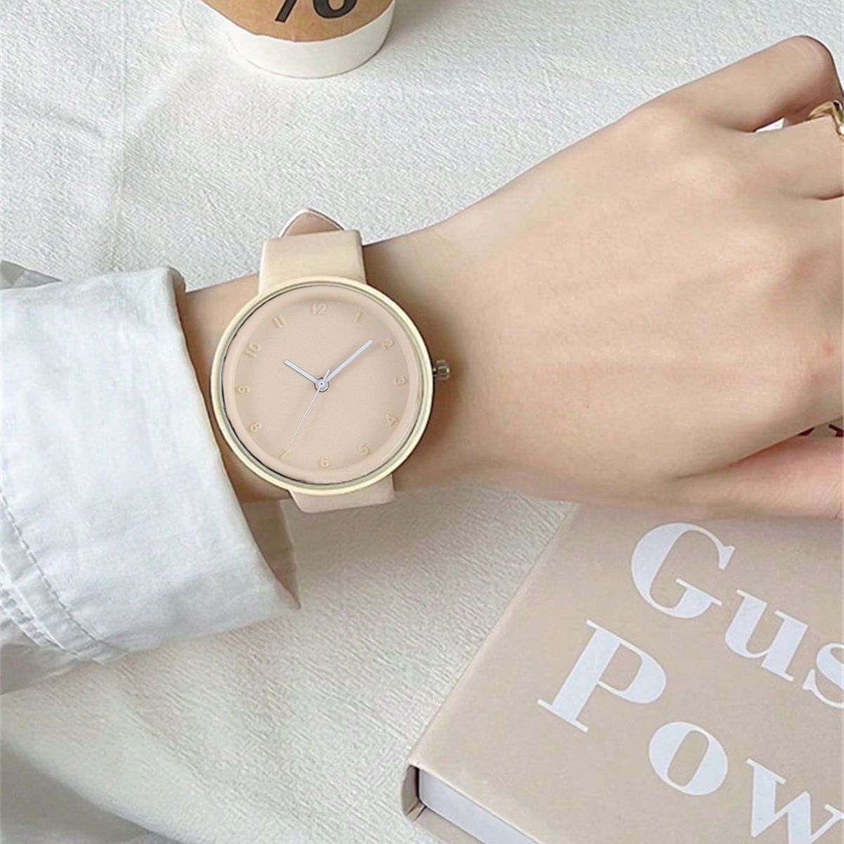 This is a stylish macaron color scheme with a unique and simple design. It's a quartz watch for boys and girls, featuring an Instagram retro forest style that goes well with all kinds of outfits Specification image