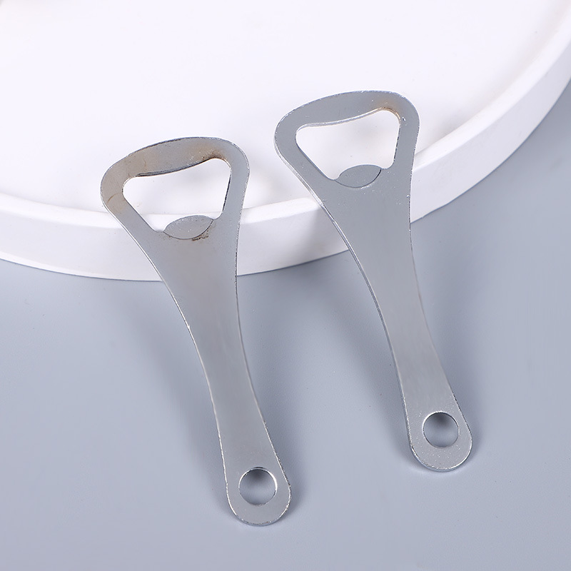Factory direct simple beer open beer bottle opener open cover beer open wholesale one yuan