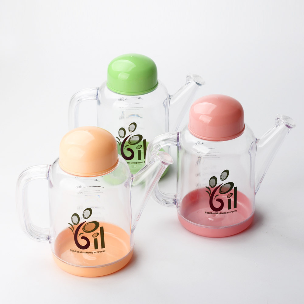 Yuyue kitchen supplies plastic oil pot leak-proof soy sauce bottle vinegar bottle seasoning bottle Seasoning bottle oil tank Application Scenario