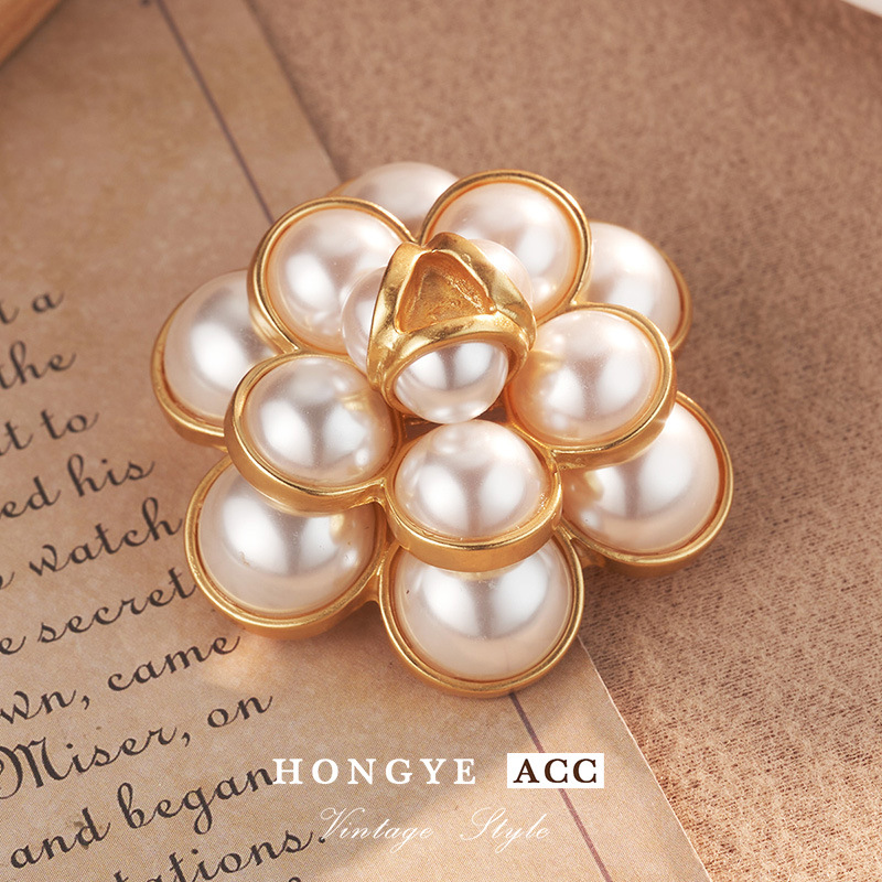中古Vintage饰品山茶花珍珠胸针时尚复古高级感小众配饰衣饰批发