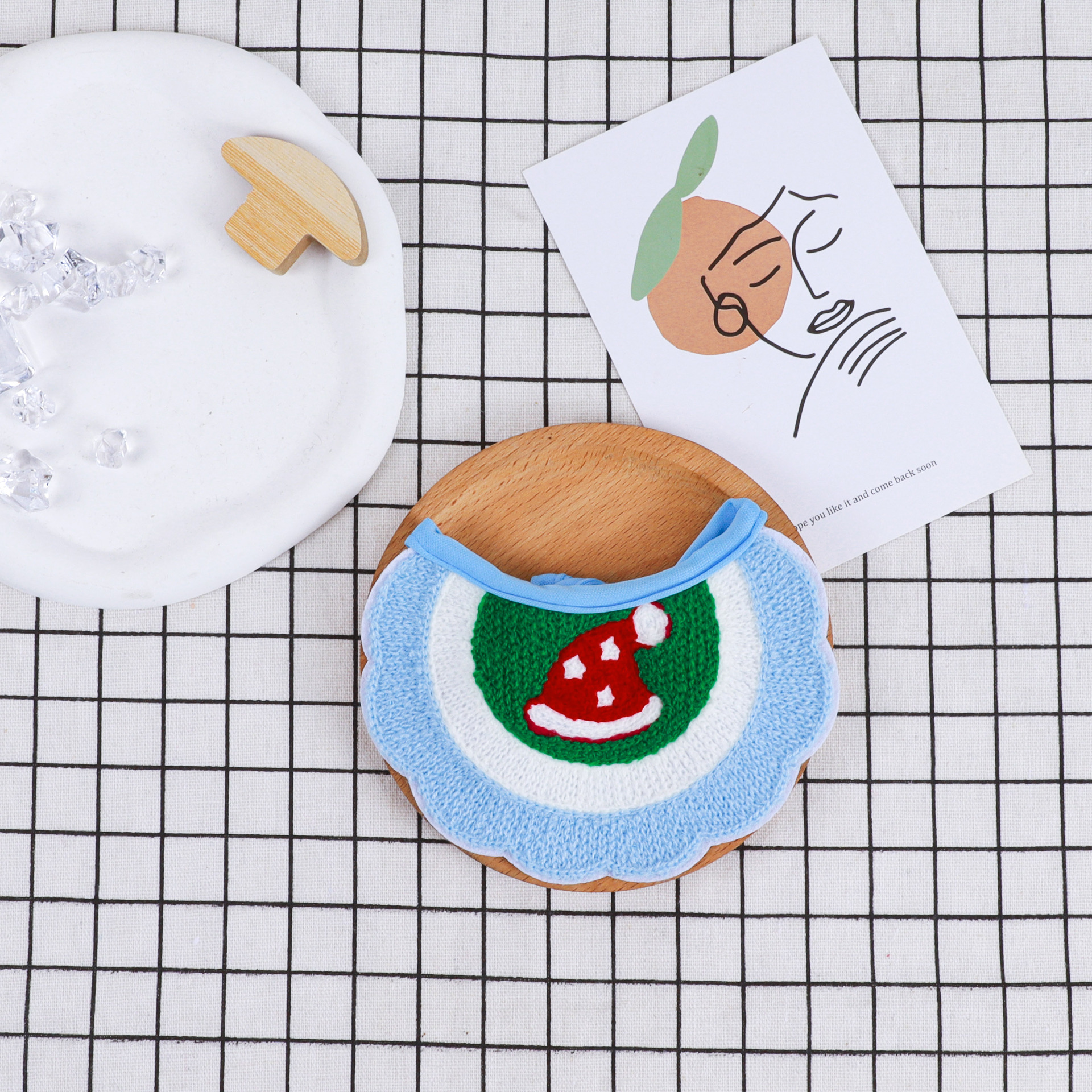 Pet bibs, cat collars, knitted cute cartoon dog wipes, neck accessories, cross-border pet supplies Specification image