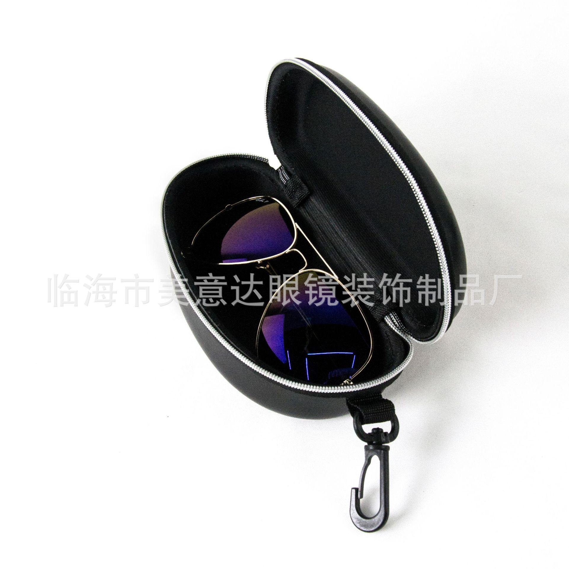 Leather sunglasses, zipper case, lightweight, unisex sports case with hooks details Picture