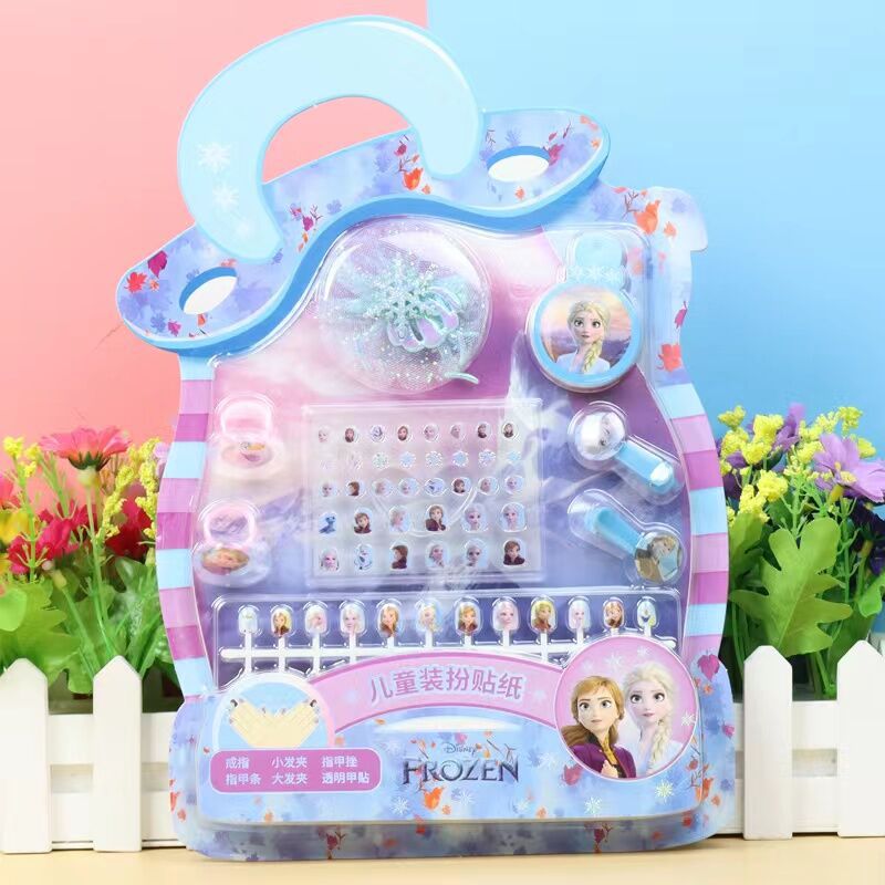 儿童装扮贴纸白底实物图