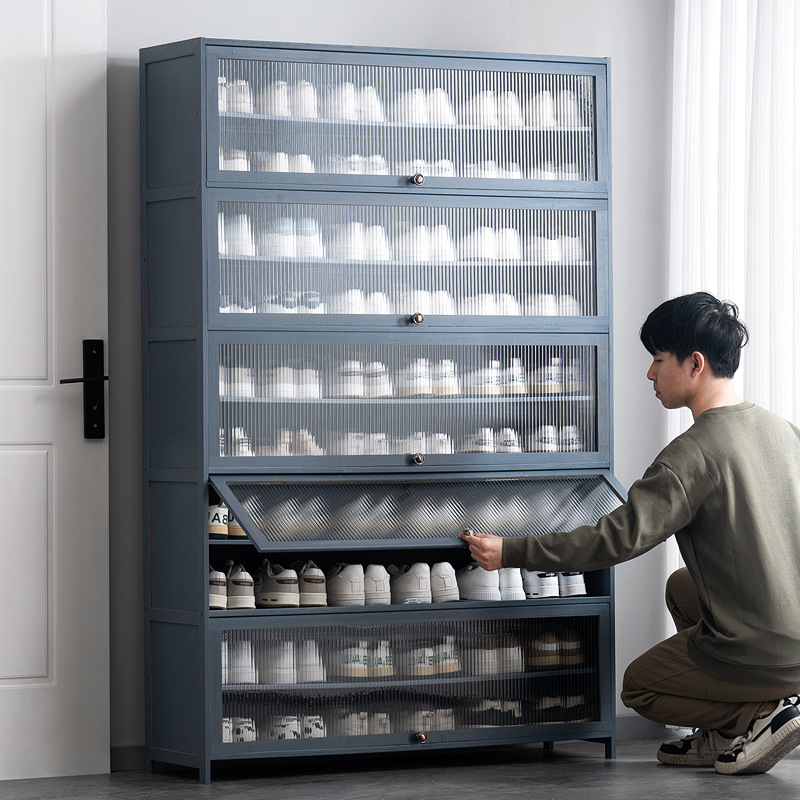 There is a multi-layered, simple and large-capacity shoe rack at the entrance of the shoe cabinet. It is suitable for indoor use in dormitories and rental houses