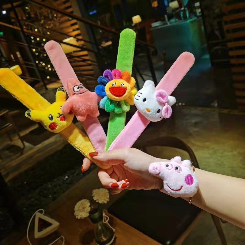 Children's plush cartoon clap ring cute sunflower couple bracelet female dinosaur clap ring Japan and South Korea creative gift Application Scenario