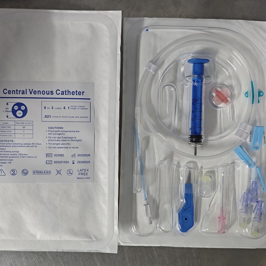 Cross-border exclusive single-use central venous catheter kit CVC single-lumen/double-lumen/triple-lumen medical care kit Application Scenario