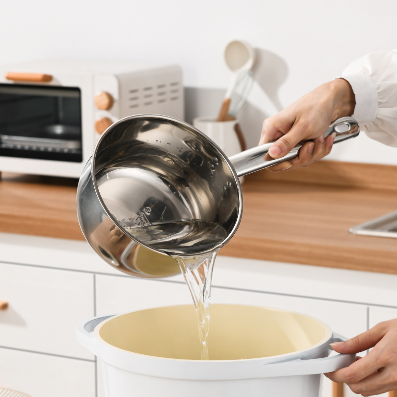 Thickened Stainless Steel Ladle Ladle Long Handle Kitchen Ladle Household Flat-Bottomed Spoon 水舀子 Commercial Ladle Wholesale details Picture