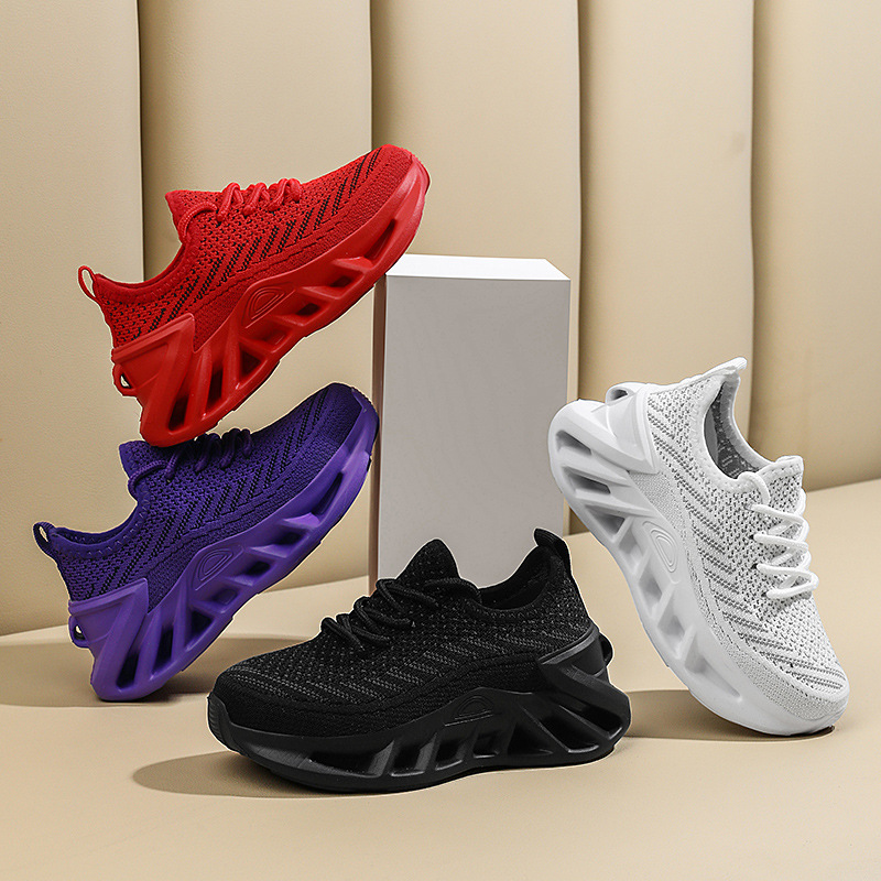 儿童鞋/童鞋/鞋业/飞织鞋/巴布豆童鞋产品图