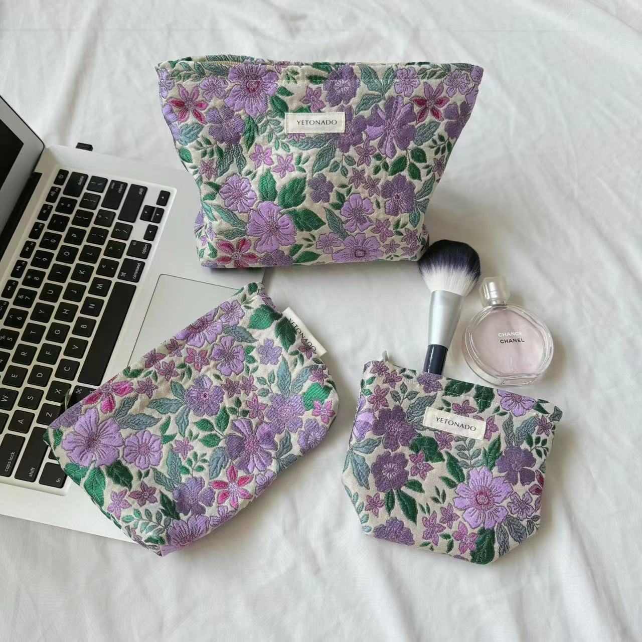 新款复古法式提花化妆包大容量高级感随身携带手拿包洗漱包收纳包