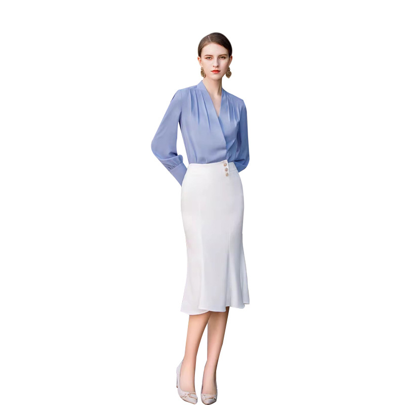 AD French light mature style top, women's V-neck design sense, blue shirt, elegant goddess-like style, white-collar shirt, professional attire Item Picture