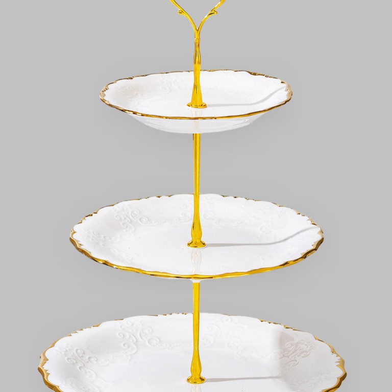 Wholesale of light luxury ceramic tableware sets, high-end gold-plated plates with gold edges Application Scenario