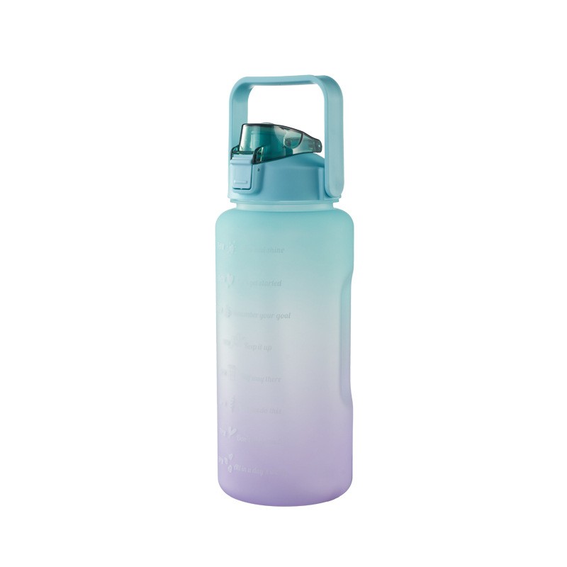 Gradient water bottle, 2L durable and heat-resistant large water bottle for export, portable mobile phone, sports water cup Application Scenario