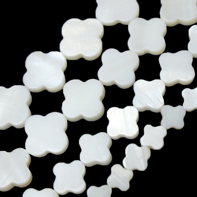 Freshwater white shell four-leaf clover-shaped DIY jewelry accessories, hair ornaments, beaded bracelets, necklaces, earrings, and loose beads details Picture