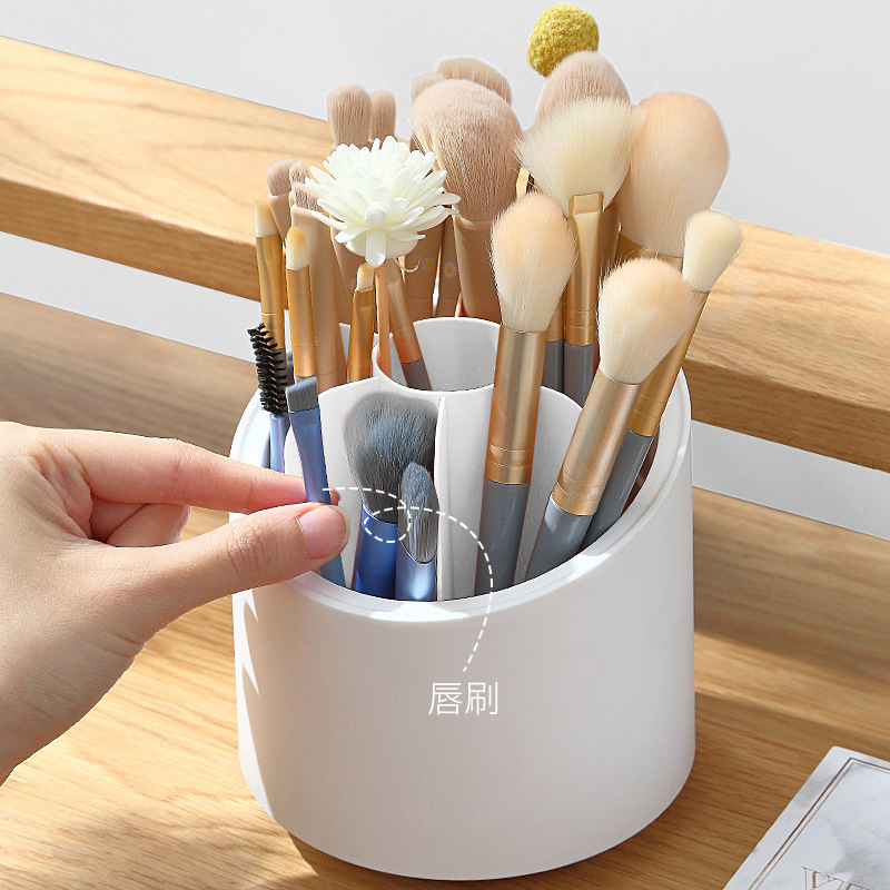 Swivel makeup brush storage case
