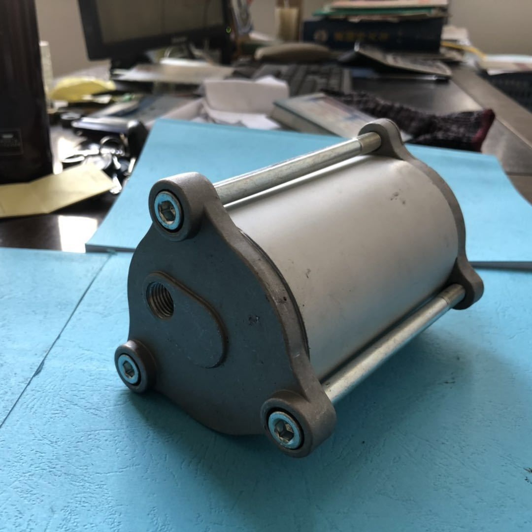 Pneumatic hydraulic jack booster, air pump, air pipe, vertical hydraulic pneumatic 20T, 32T, 50-ton truck Specification image