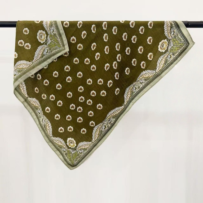 68cm herb-patterned geometric square scarf, silk scarf tied around the neck, high-end and versatile, small 2025 autumn and winter scarf, light luxury style Specification image