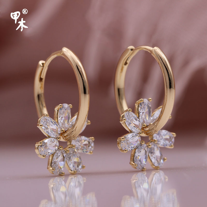 PATAYA Korean version elegant rose gold-plated earrings for women, simple and cute earrings, sweet pear flower cross-border earrings Specification image