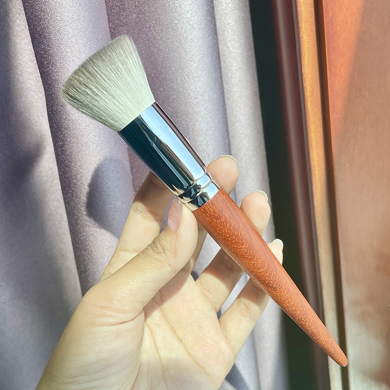 Flat-head powder brush, rosewood purified fine light peak wool setting brush, Cangzhou animal hair makeup brush